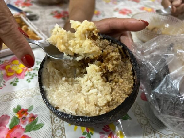 Cocada na cuia